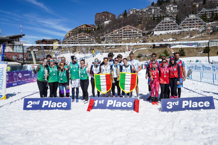 No final de semana aconteceu mais uma etapa do Circuito Italiano de Vôlei de Neve