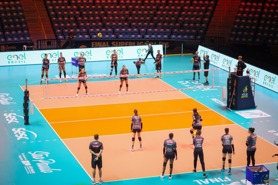 Sesi Vôlei Bauru e Osasco São Cristóvão Saúde decidem o título da Superliga