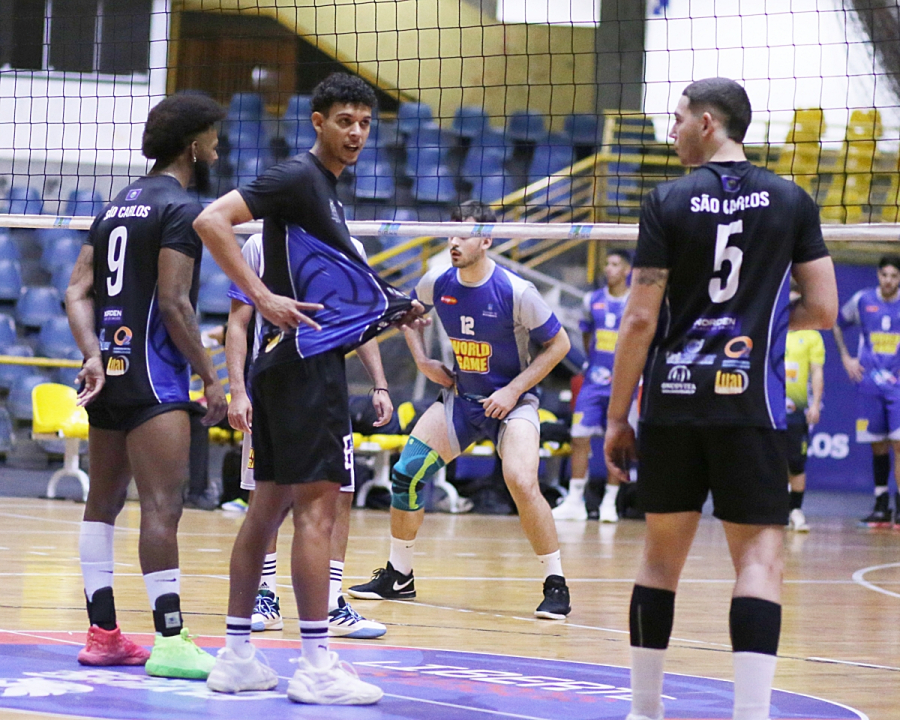 AGEE/São Carlos é superado na primeira partida